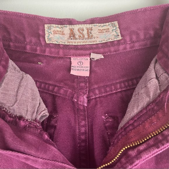 Vintage Mom Jeans - High Rise - Waist 26 - Faded Red/Purple - Picture 6 of 7